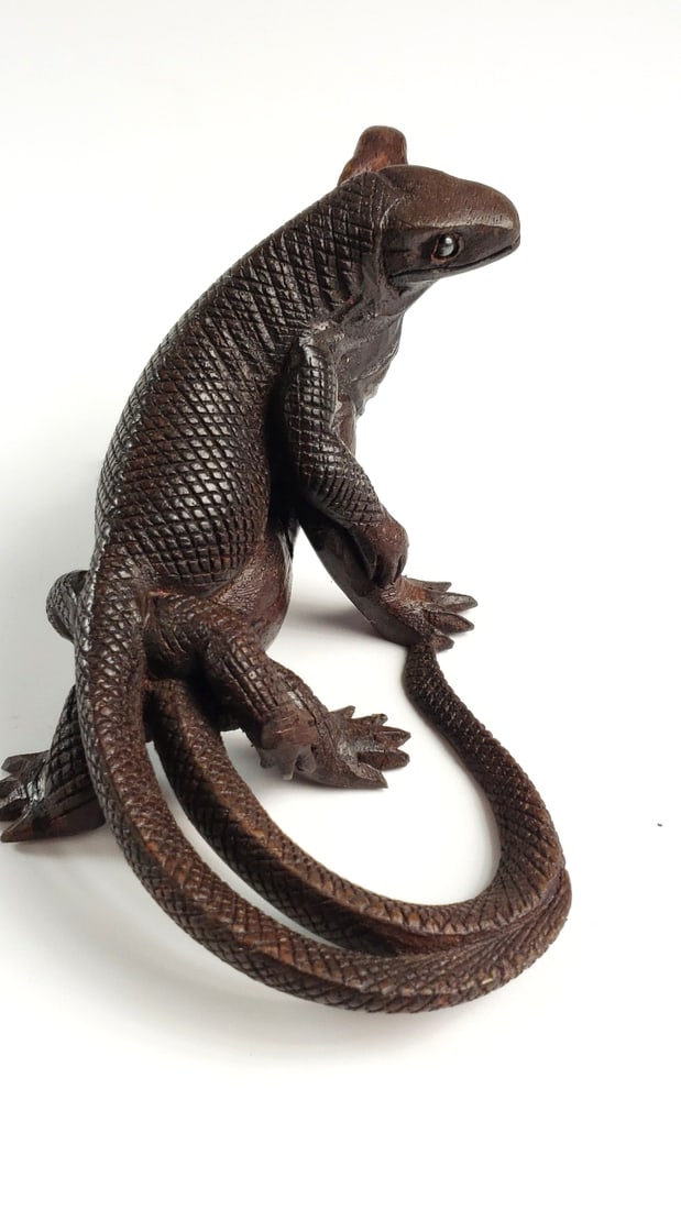 Hand-Carved Wooden Komodo Dragon Lizard Figurine Sculpture Decor - 4
