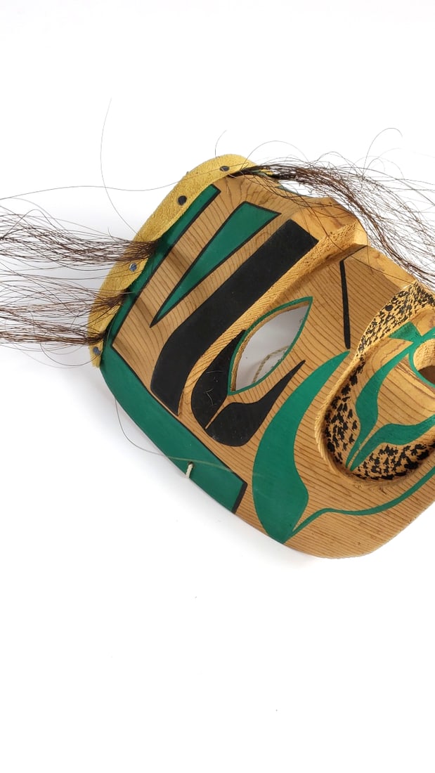 Vintage Makah Handcrafted Wooden Tribal Mask with Green and Black Design - 6