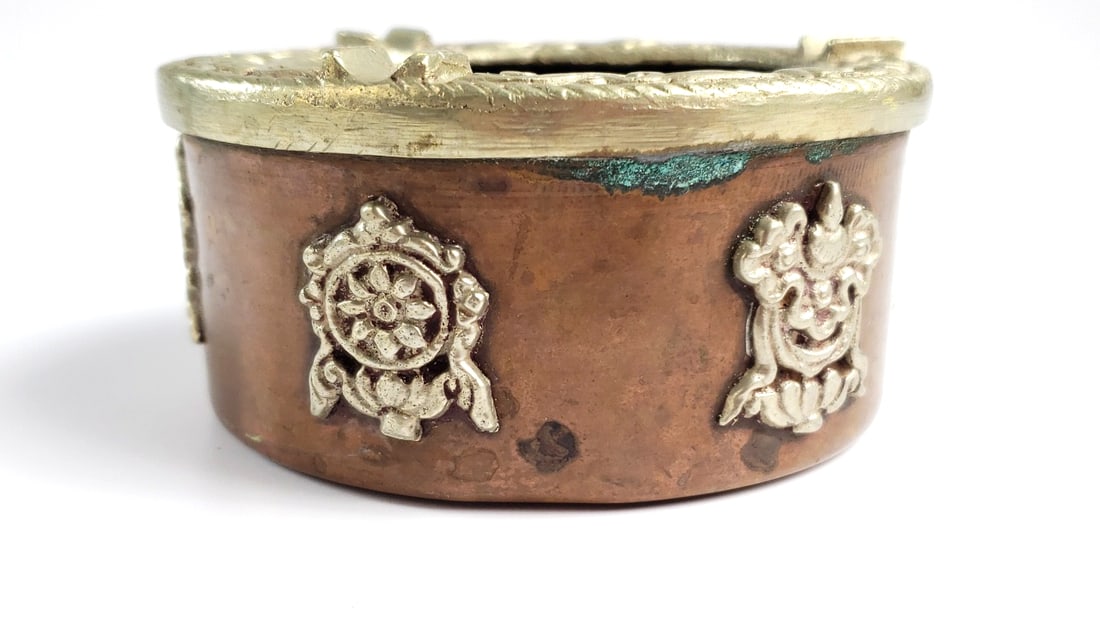 Copper With Silver? Trim Decorative Ashtray with Relief Design - 2