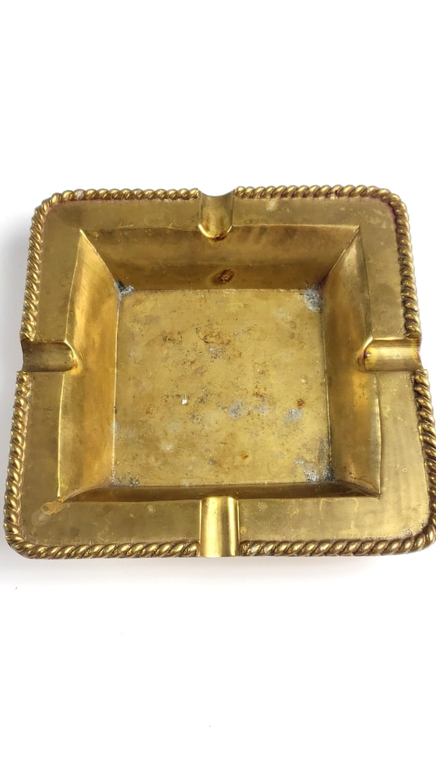 Vintage Brass Cigarette Cigar Ashtray with Decorative Edging - 2
