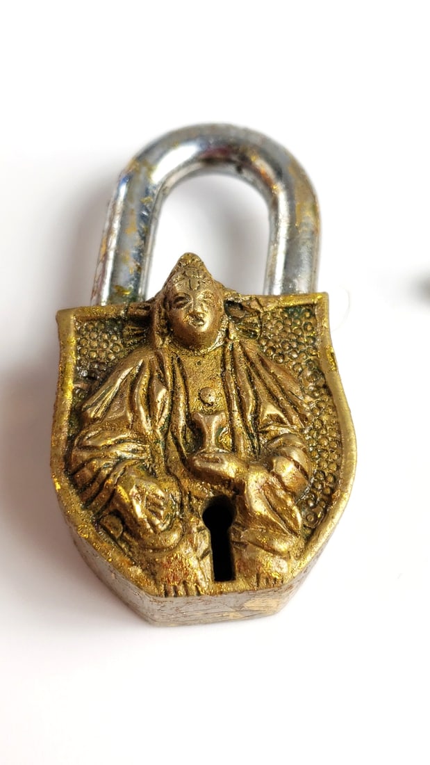 Ornate Vintage Brass Lock with Keys and Pearl Rosary - 2