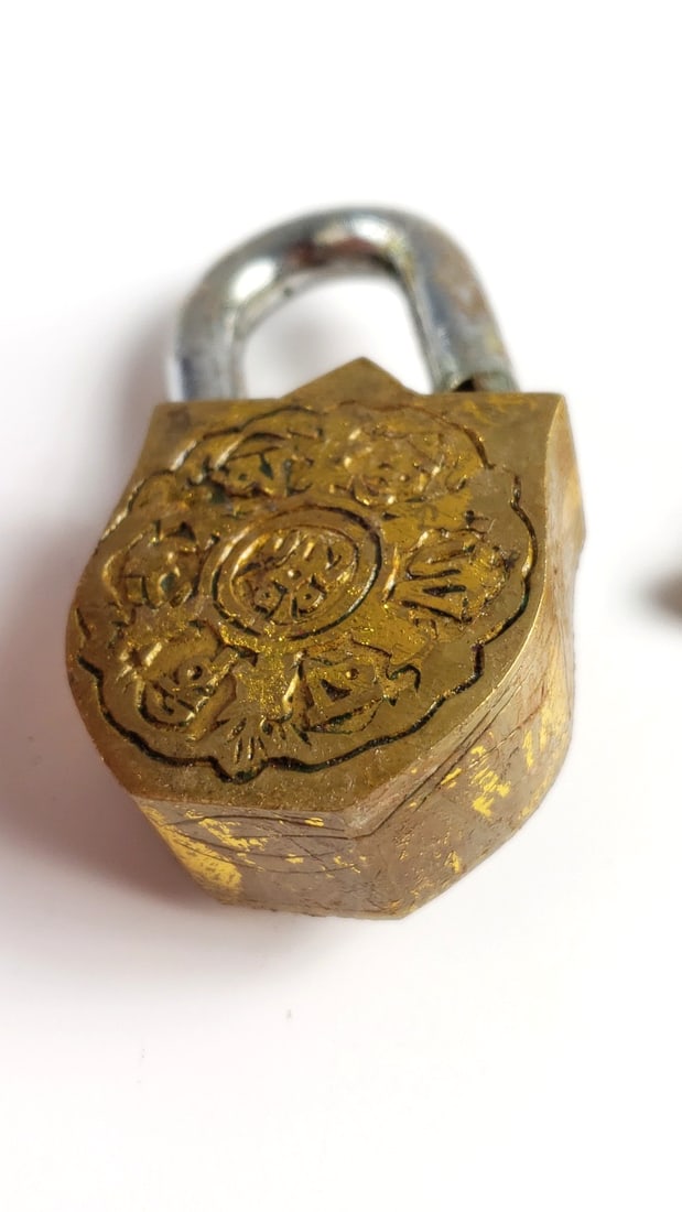 Ornate Vintage Brass Lock with Keys and Pearl Rosary - 3