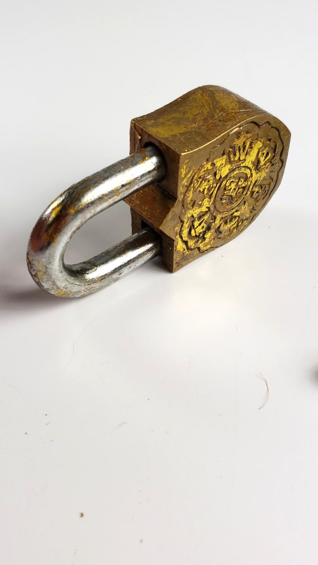 Ornate Vintage Brass Lock with Keys and Pearl Rosary - 4