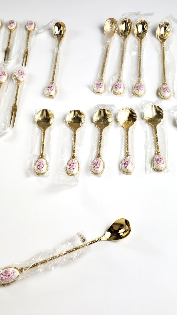 Goldtone Floral Enamel Flatware Set with Cake Server - 18 Pieces - 6