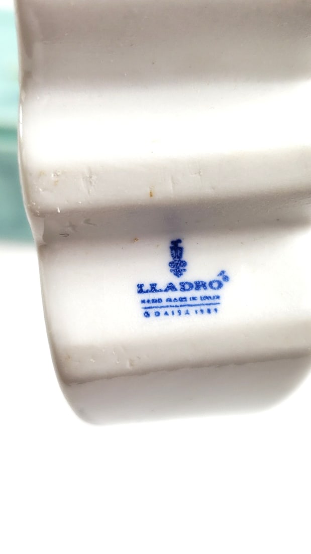 Lladro Porcelain Desk Clock with Original Box and Roman Numerals - 4