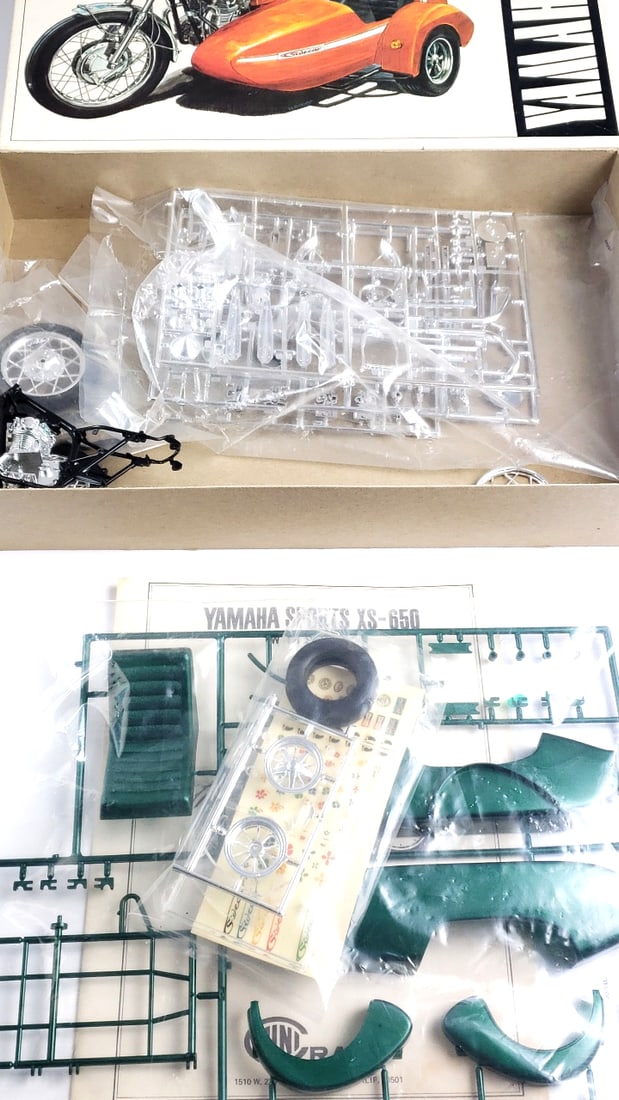 Minicraft Yamaha XS-650 with Sidecar 1/10 Scale Model Kit As Is - 2