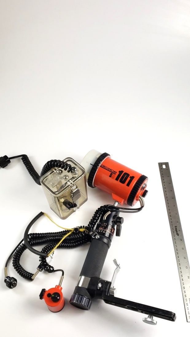 Nikonos Speedlight SB101 Underwater Flash Unit, Orange, Untested - 13