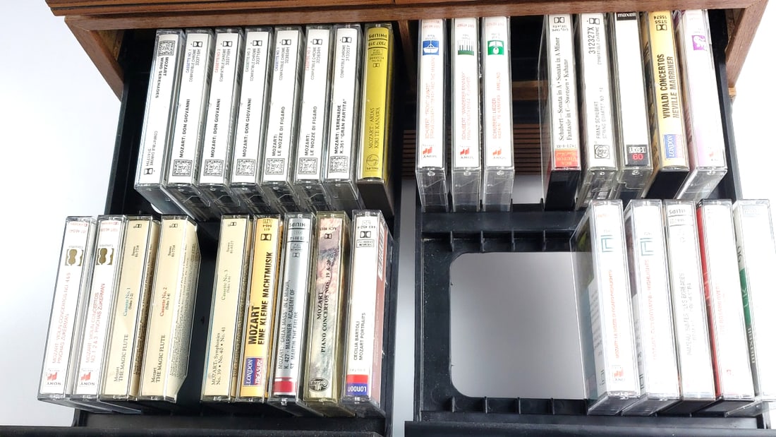 Vintage Wooden & Plastic Cassette Tape Storage Case with Pull-Out Drawers & Cassette Tapes - 3