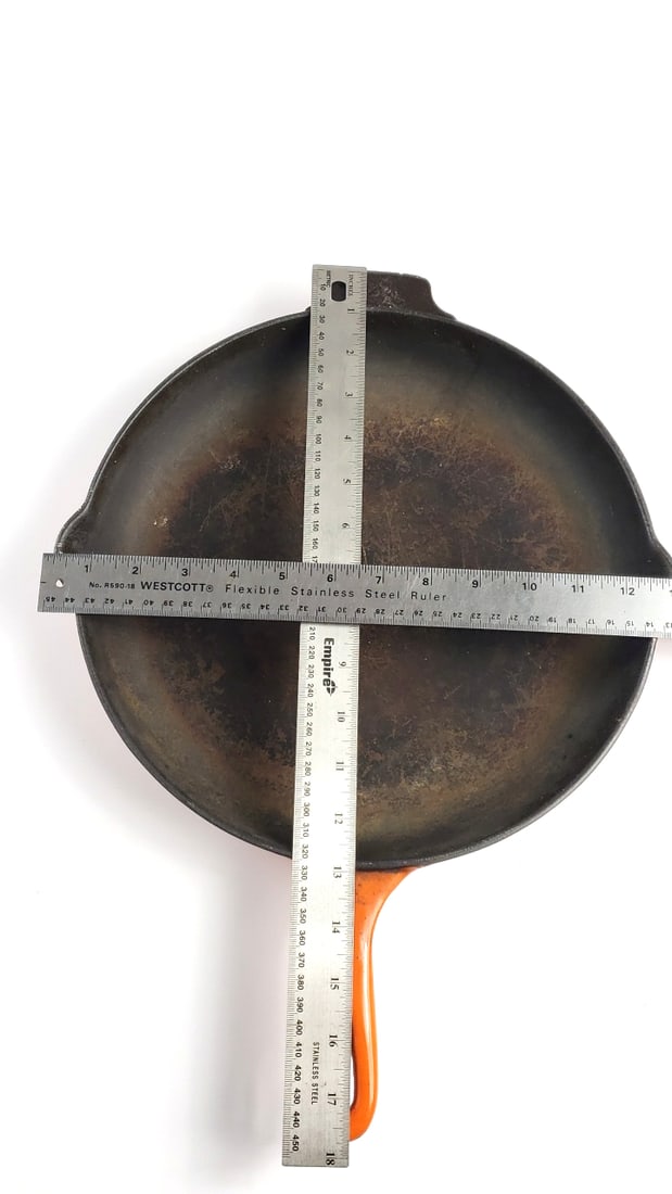 Le Creuset Orange-Red Cast Iron 13" Skillet Frying Pan with Pour Spouts #30 - 5