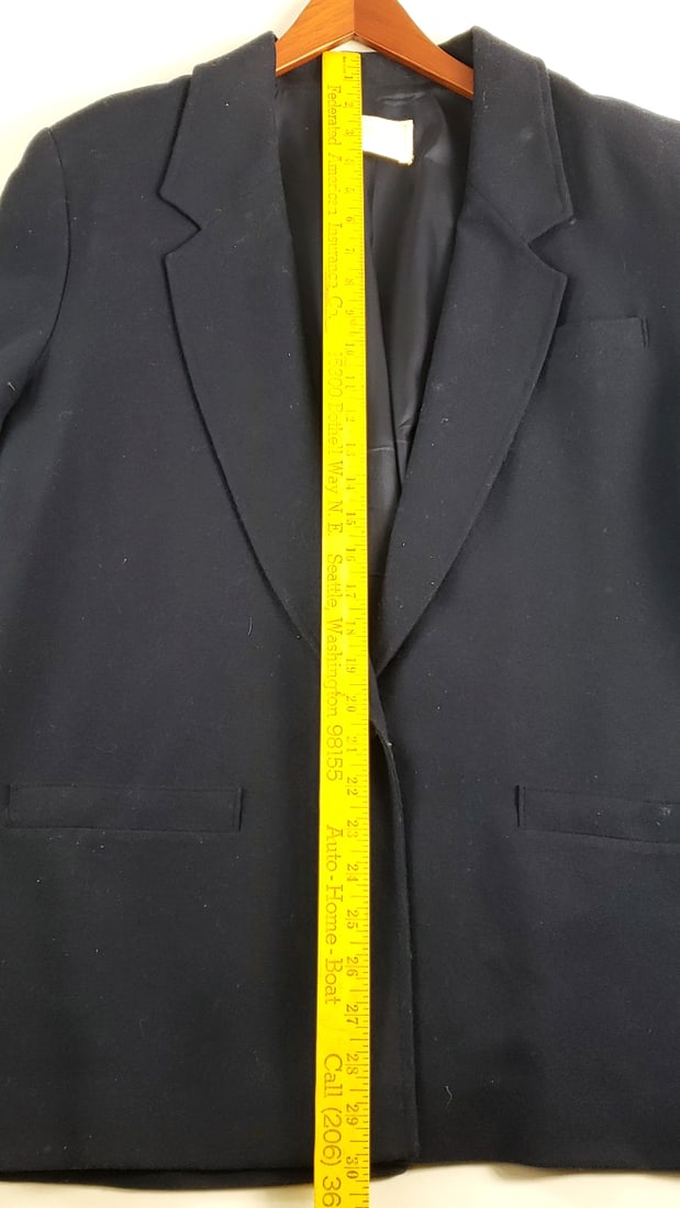 Vintage Pendleton Woolen Mills Navy Wool Blazer with Notched Lapels - 3