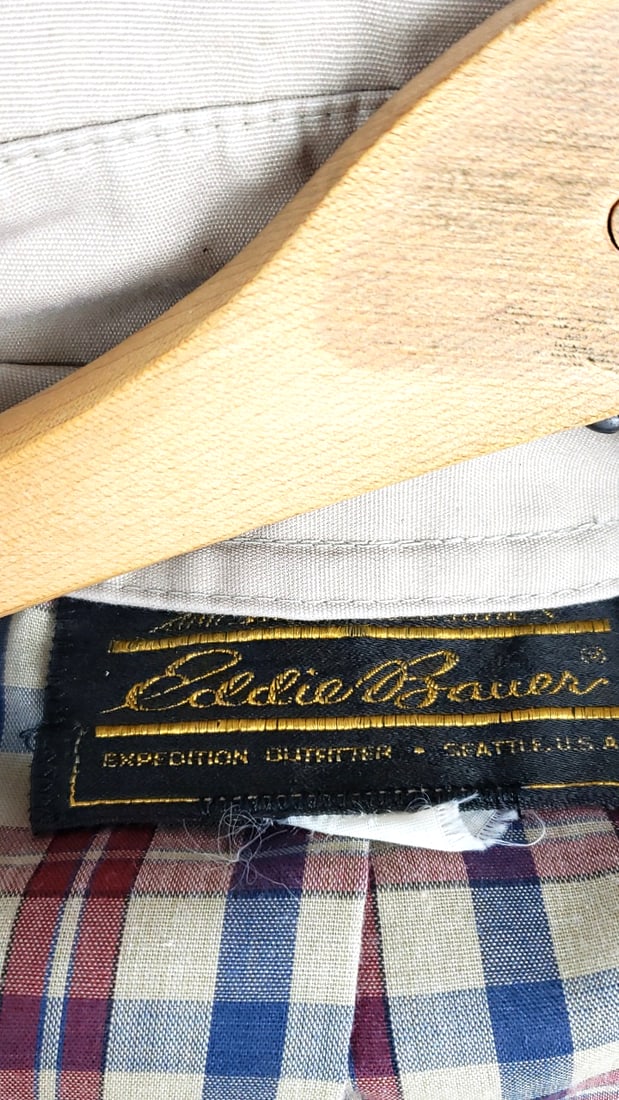 Vintage Eddie Bauer Beige Trench Coat with Plaid Lining and Button Closure - 2