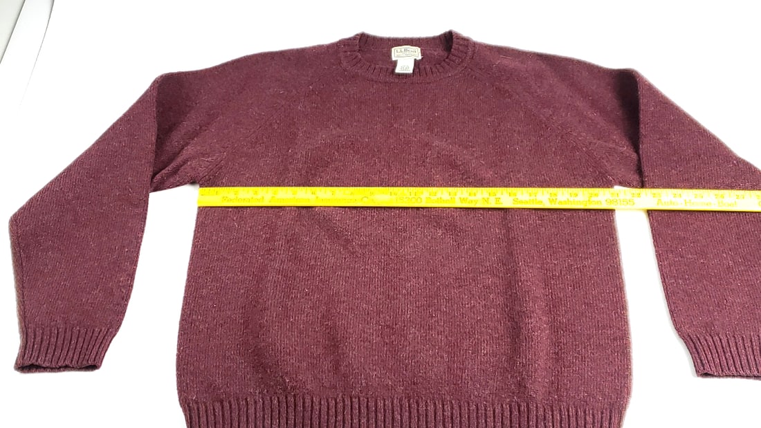 L.L. Bean Men's Shetland Wool Sweater Medium Burgundy - 4