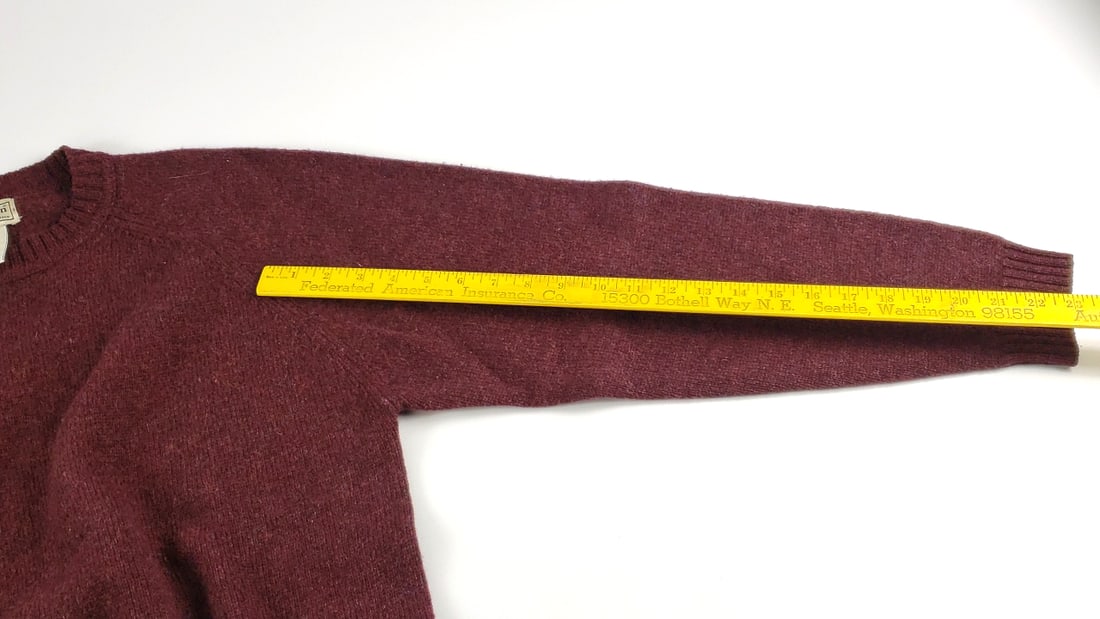 L.L. Bean Men's Shetland Wool Sweater Medium Burgundy - 5
