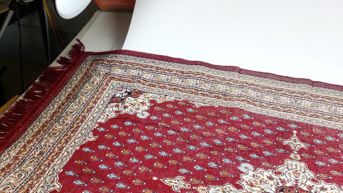 Traditional Hand Knotted Red Persian-Style Area Rug with Central Medallion Design 60" x 36" - 14