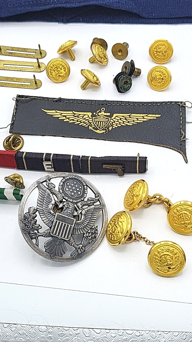 Military Coastguard Uniform Insignia And Accessories - 7