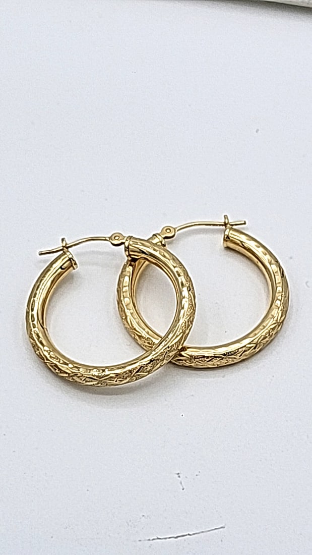 14k Gold Textured Hoop Earrings 1.51g - 2