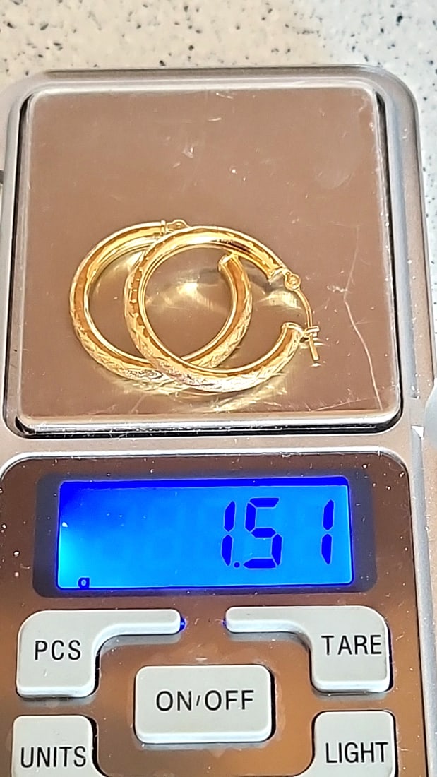 14k Gold Textured Hoop Earrings 1.51g - 7