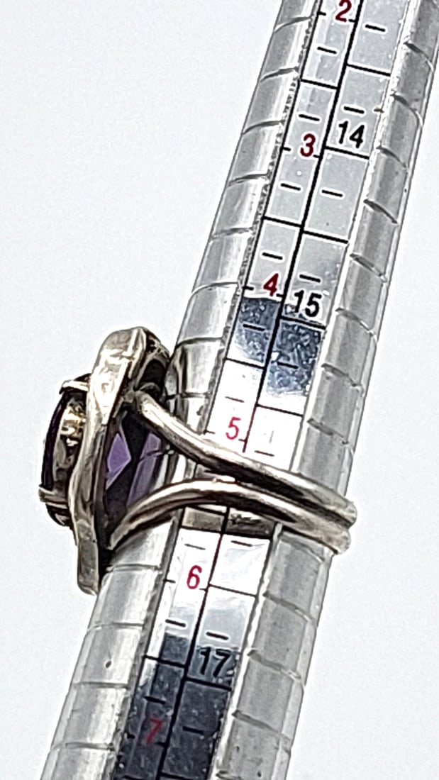 Hand Made Unmarked Silver Ring With Purple Topaz 7.18g Size 5.25 - 7
