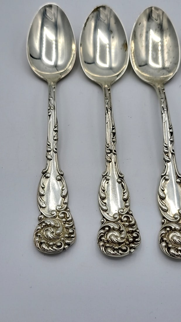 Sterling Silver Reed & Barton La Reine Spoons 120g - 2
