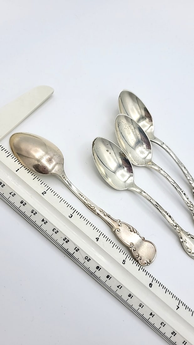 Sterling Silver Reed & Barton La Reine Spoons 120g - 8