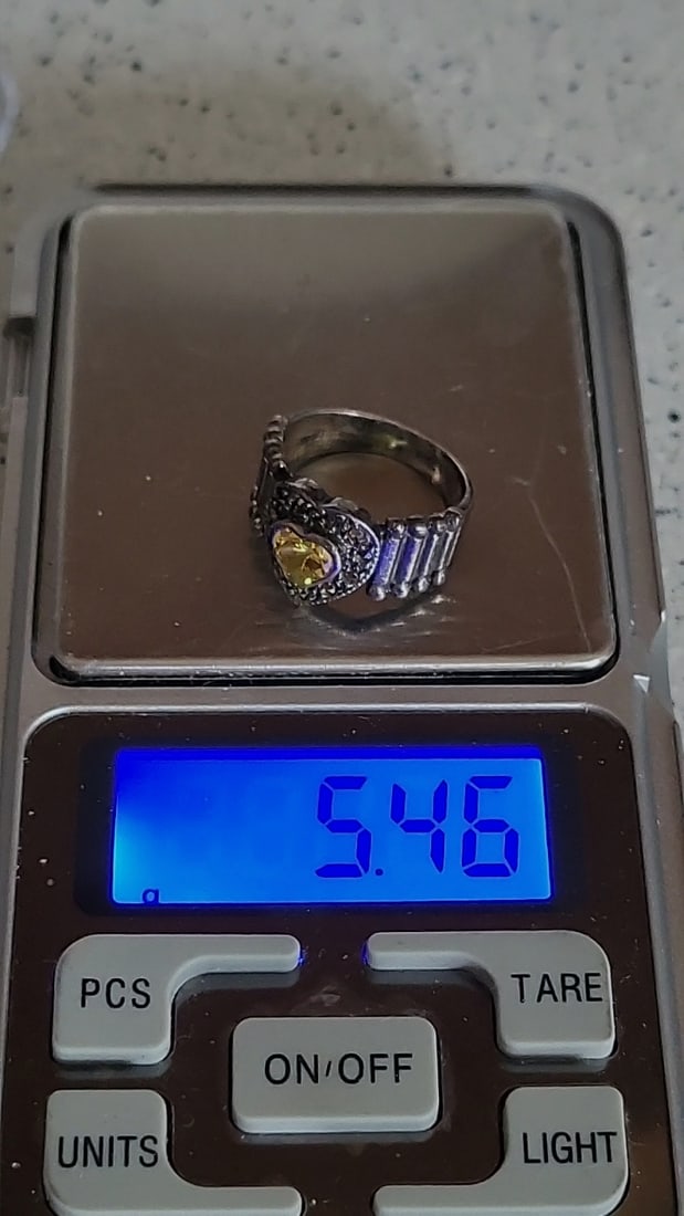 Sterling Silver Ring With Yellow Heart-shaped Gemstone 5.46g Size 5.5 - 10