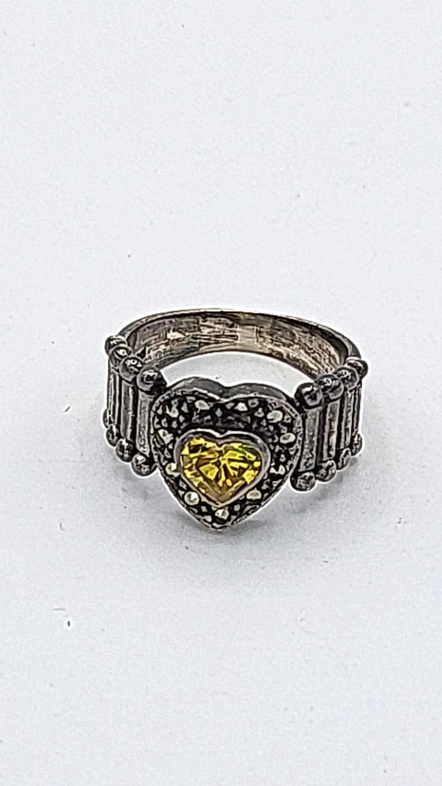 Sterling Silver Ring With Yellow Heart-shaped Gemstone 5.46g Size 5.5 - 11