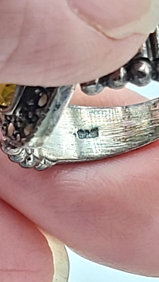Sterling Silver Ring With Yellow Heart-shaped Gemstone 5.46g Size 5.5 - 7