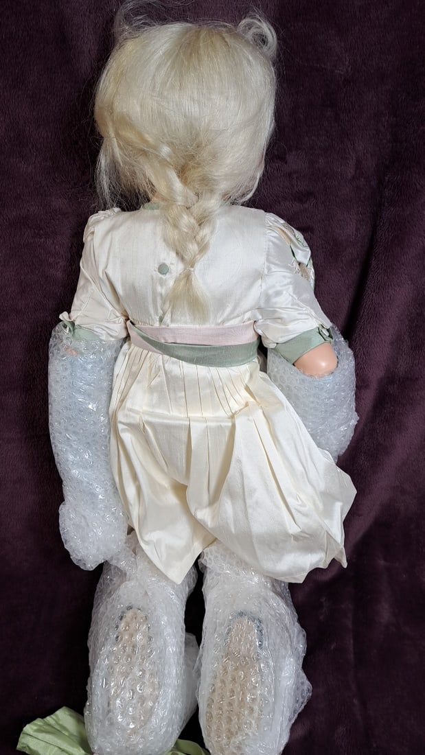 Hildegard Gunzel Ines Wax Over Porcelain Doll Box And Coa - 4