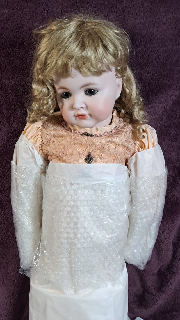Colleen Phillips Mein Leibling Simon Halbig 117 Artists Made Porcelain Doll (1 of 9)