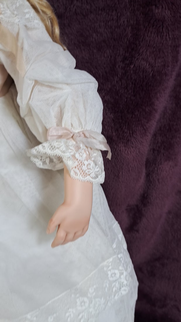 Karen Blandford Anderson Sisters Artists Made Porcelain Doll - 4