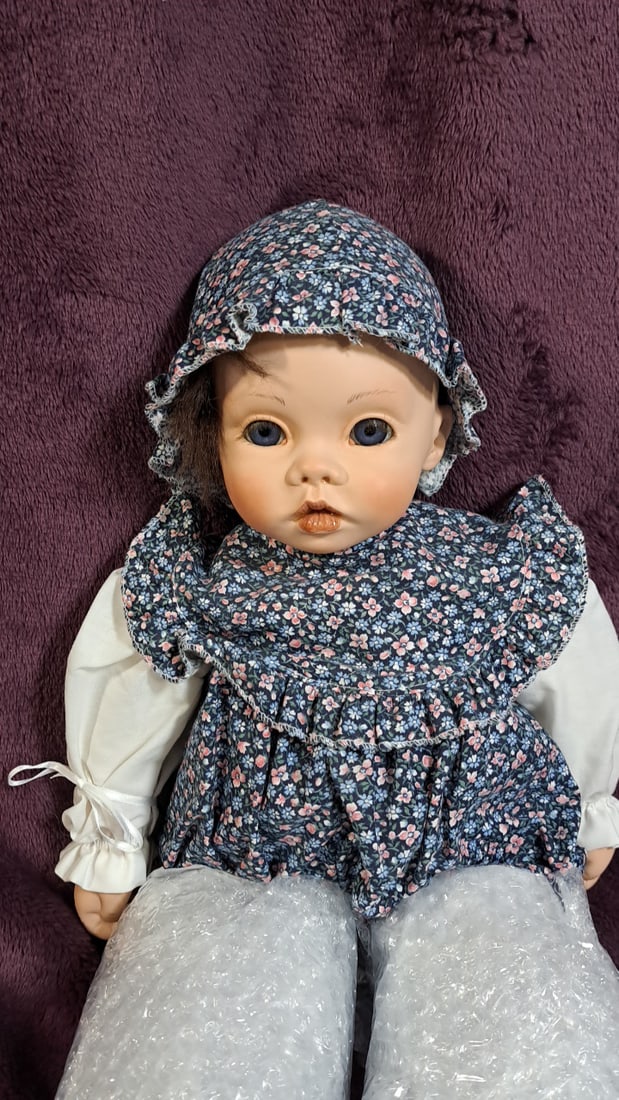 Gaby Rodemann Flori Ltd Edition Artist Made Porcelain Doll 91/50 (1 of 8)