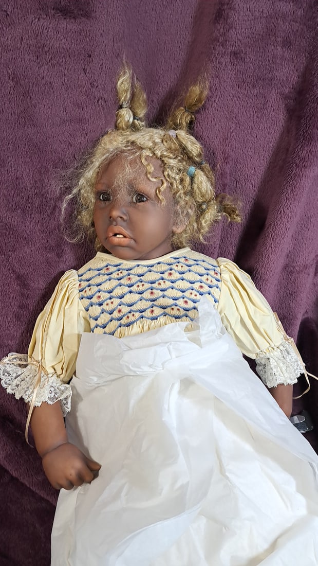 Pauline Middleton Maya 11/20 Artist Made Porcelain With Teddy Bear & Coa: Please read descriptions and examine pictures carefully. Take into account shipping when bidding. 48x25x15 15lbs Height: 25 Width: 15 Low Estimate: 50.00 High Estimate: 150.00