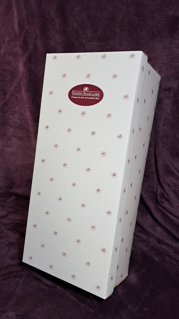 Ashton Drake Galleries Jasmine Goes To Grandma's Doll With Box - 9