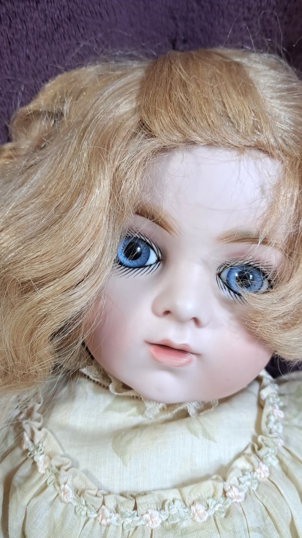 Colleen Phillips Bru Jne 15 1997 Porcelain Doll - 2