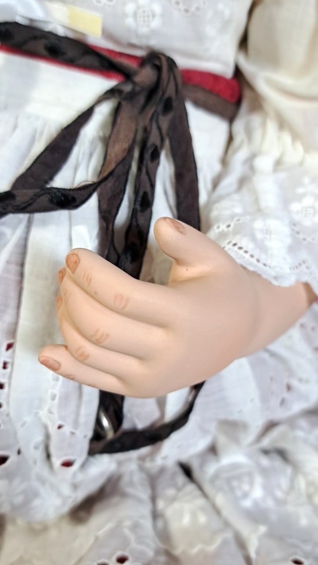Gaby Rademann Snow White With Dwarf Porcelain Doll One Of A Kind - 4
