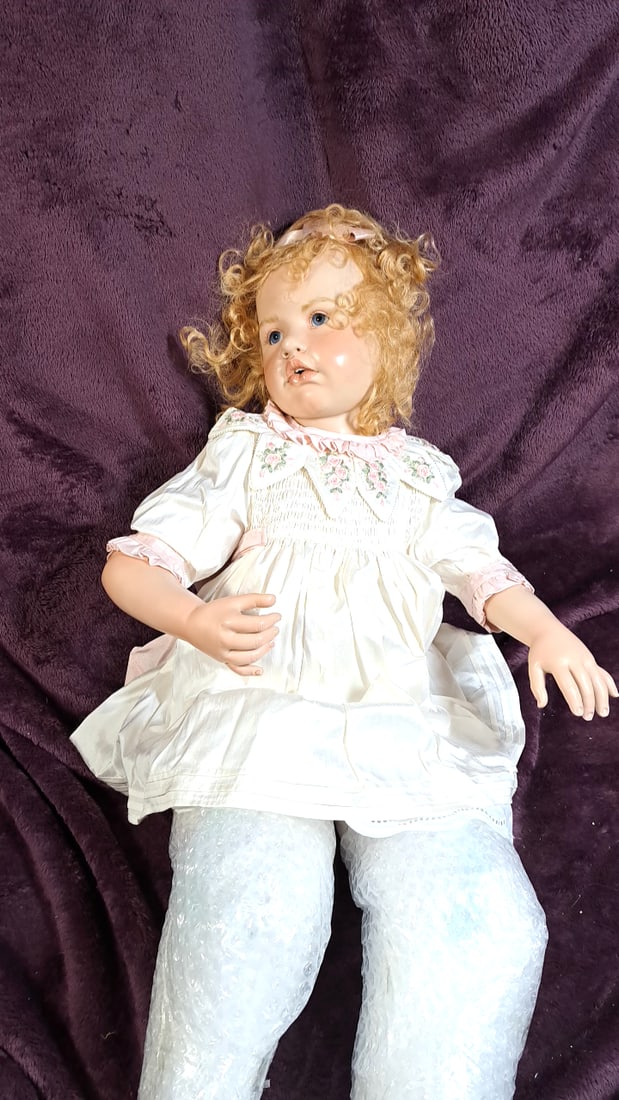 Hildegard Gunzel Lea Wax On Porcelain Doll With Box - 6