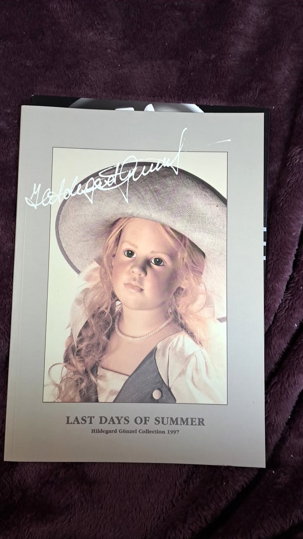 Hildegard Gunzel Sissy Says Goodbye Wax On Porcelain Doll With Fox And Box - 11