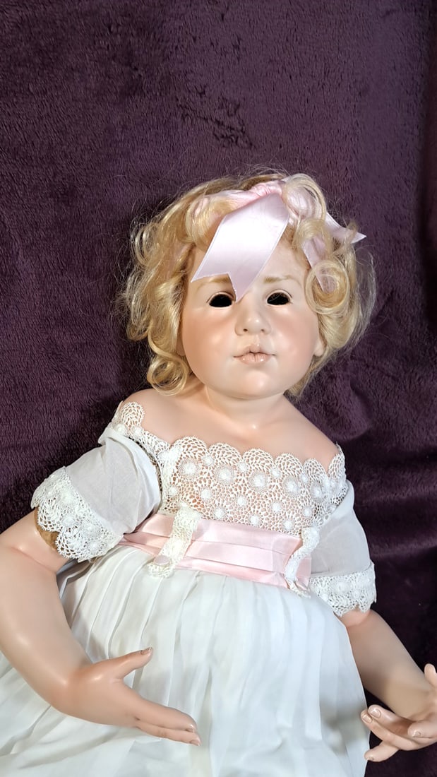 Hildegard Gunzel Sissy Says Goodbye Wax On Porcelain Doll With Fox And Box (1 of 13)