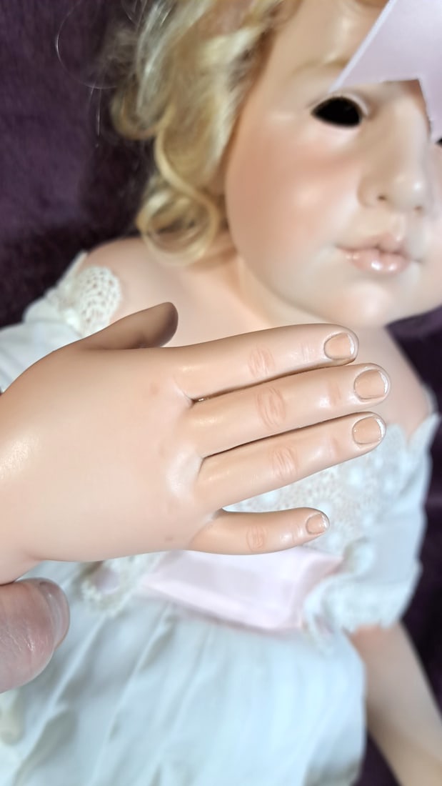 Hildegard Gunzel Sissy Says Goodbye Wax On Porcelain Doll With Fox And Box - 3