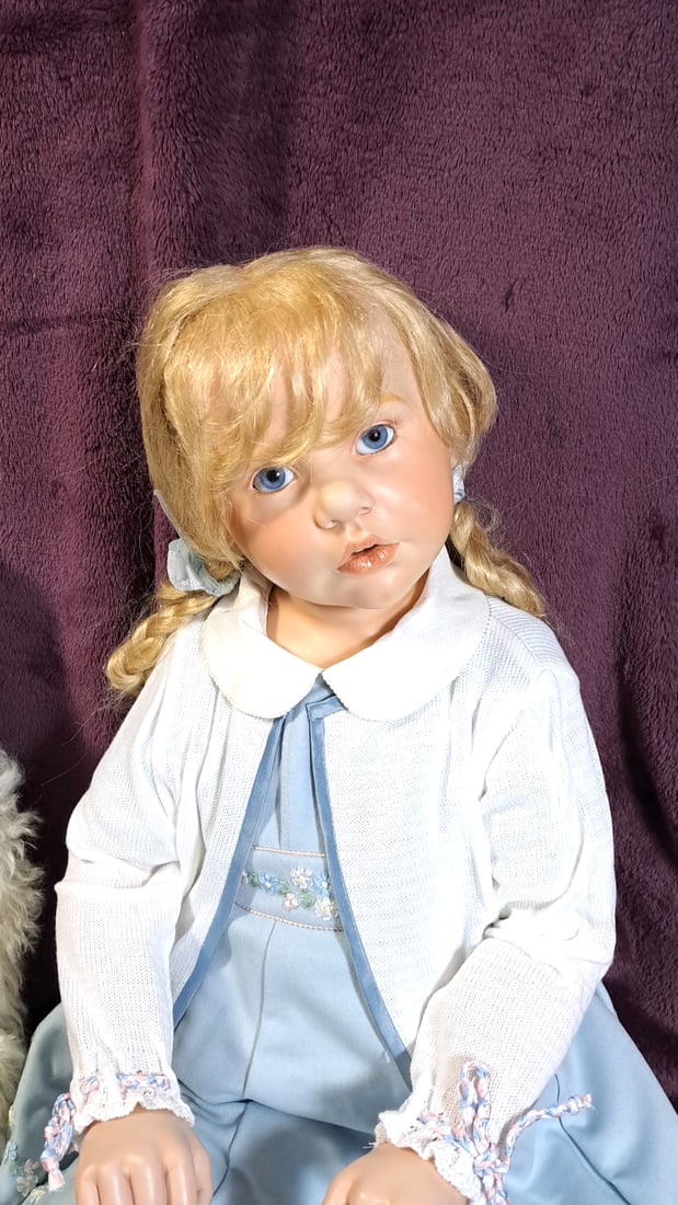 Hildegard Gunzel Cosmina & Samson Wax Over Porcelain Doll With Bear And Box And Coa: Please read descriptions and examine pictures carefully. Take into account shipping when bidding. 48x20x12 15lbs Height: 20 Width: 12 Low Estimate: 50.00 High Estimate: 1500.00