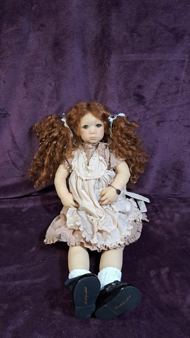 Annette Himstedt Eshe Doll With Coa And Box: Please read descriptions and examine pictures carefully. Take into account shipping when bidding. 36x20x15 15lbs Height: 20 Width: 15 Low Estimate: 50.00 High Estimate: 600.00