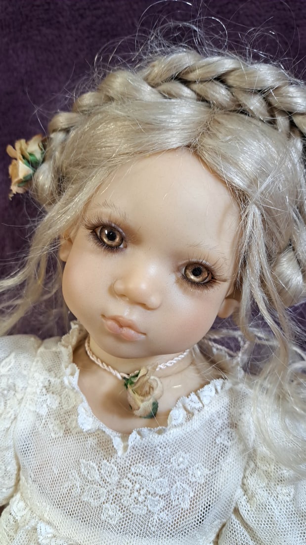Annette Himstedt Freeke With Box And Stand - 2