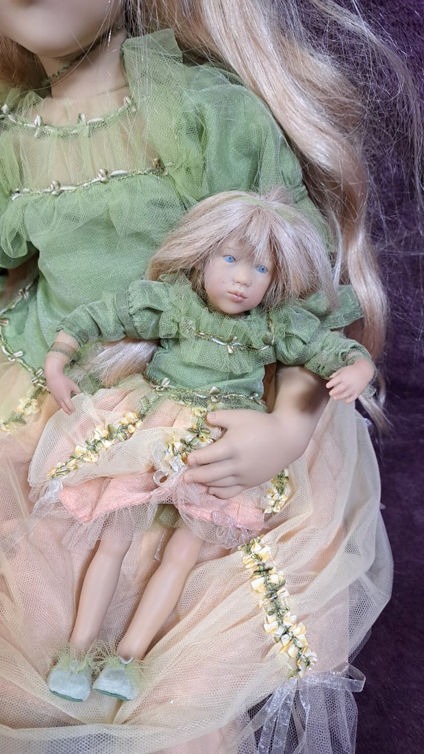 Annette Himstedt Himmelschlisselchen Doll With Baby Doll And Box - 3