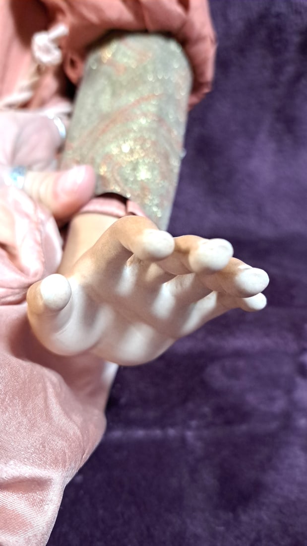 Annette Himstedt Jondal 8/71 Porcelain Doll With Box - 5