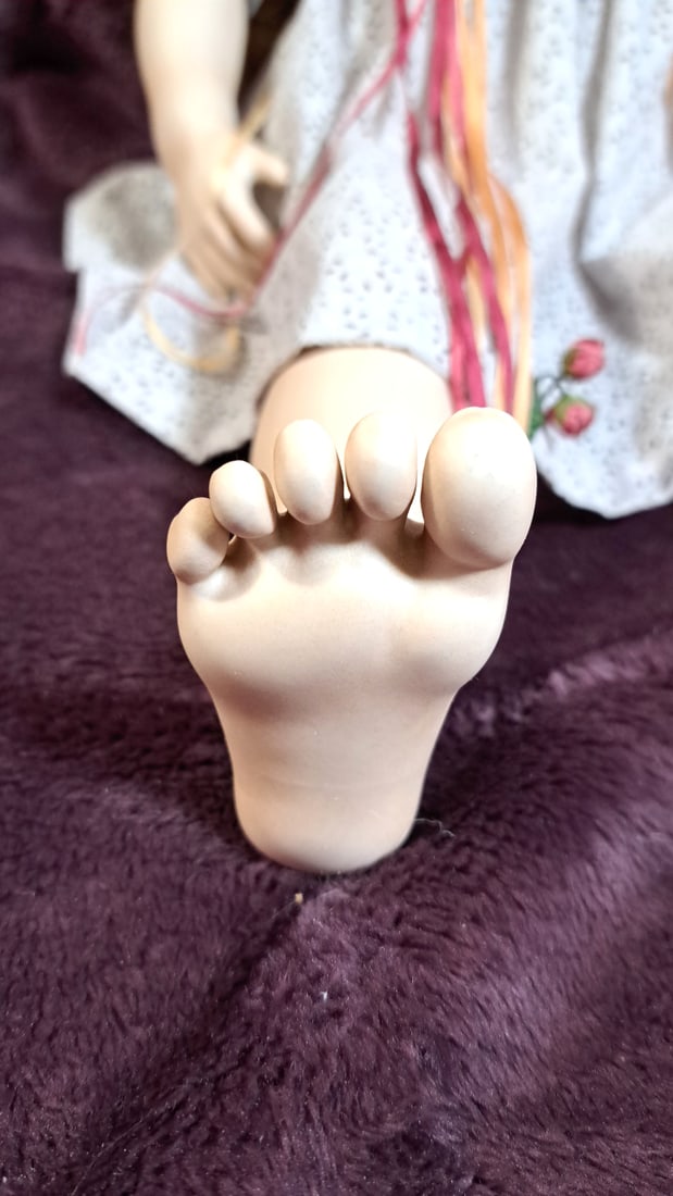 Annette Himstedt Mela Porcelain Doll With Box - 5