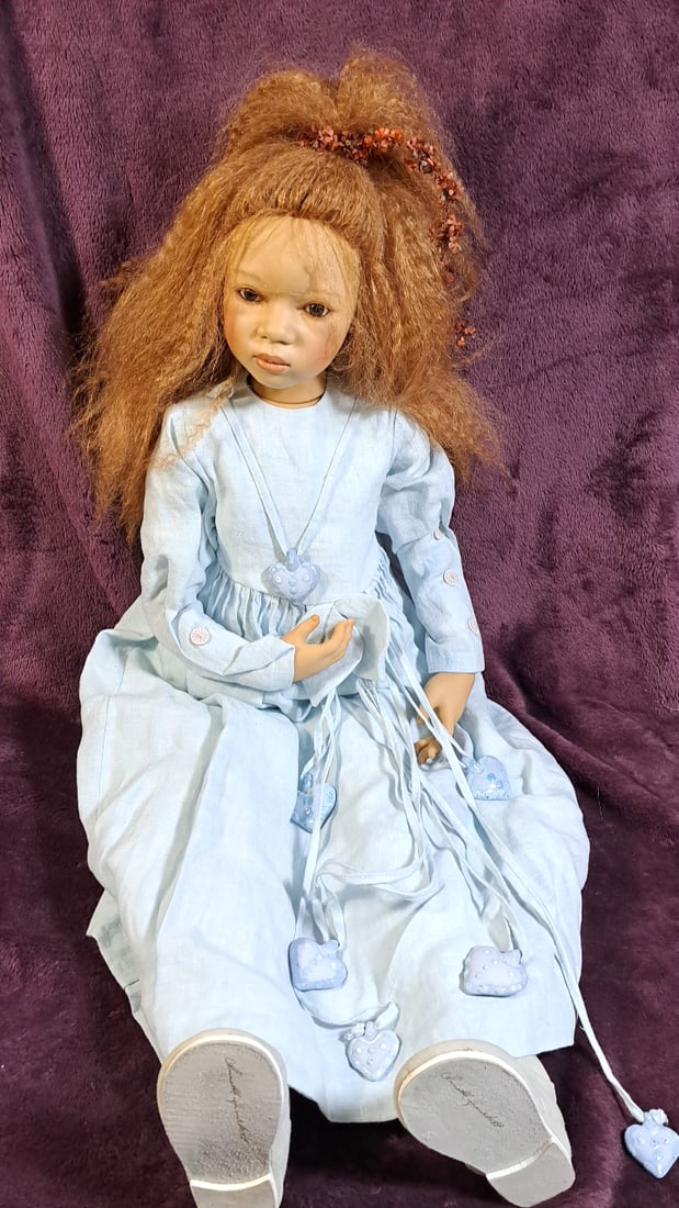 Annette Himstedt Kila Doll With Coa: Please read descriptions and examine pictures carefully. Take into account shipping when bidding. 40x20x15 15lbs Height: 20 Width: 15 Low Estimate: 50.00 High Estimate: 700.00
