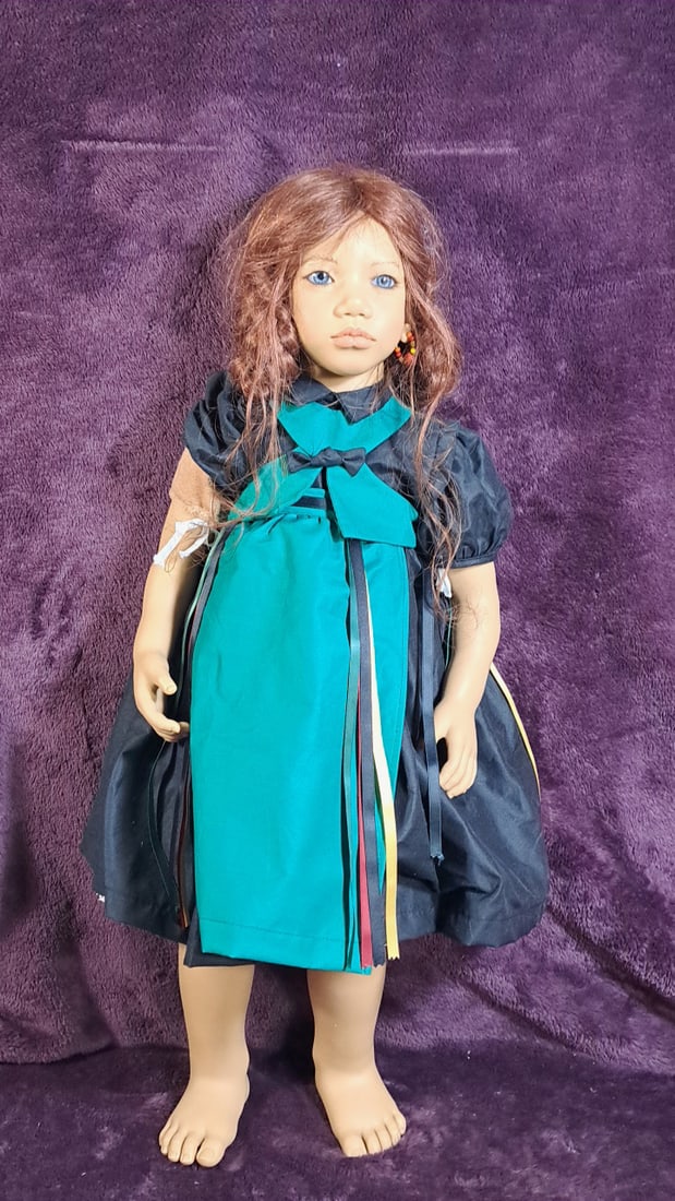 Annette Himstedt Takumi Doll With Coa: Please read descriptions and examine pictures carefully. Take into account shipping when bidding. 40x15x15 15lbs Height: 15 Width: 15 Low Estimate: 50.00 High Estimate: 800.00