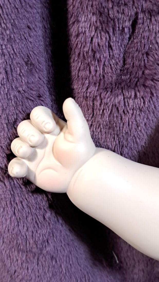 Lee Middleton Devan Doll - 4