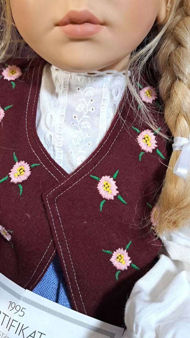 Karin Schmidt Ganseliesel Doll With Coa - 12