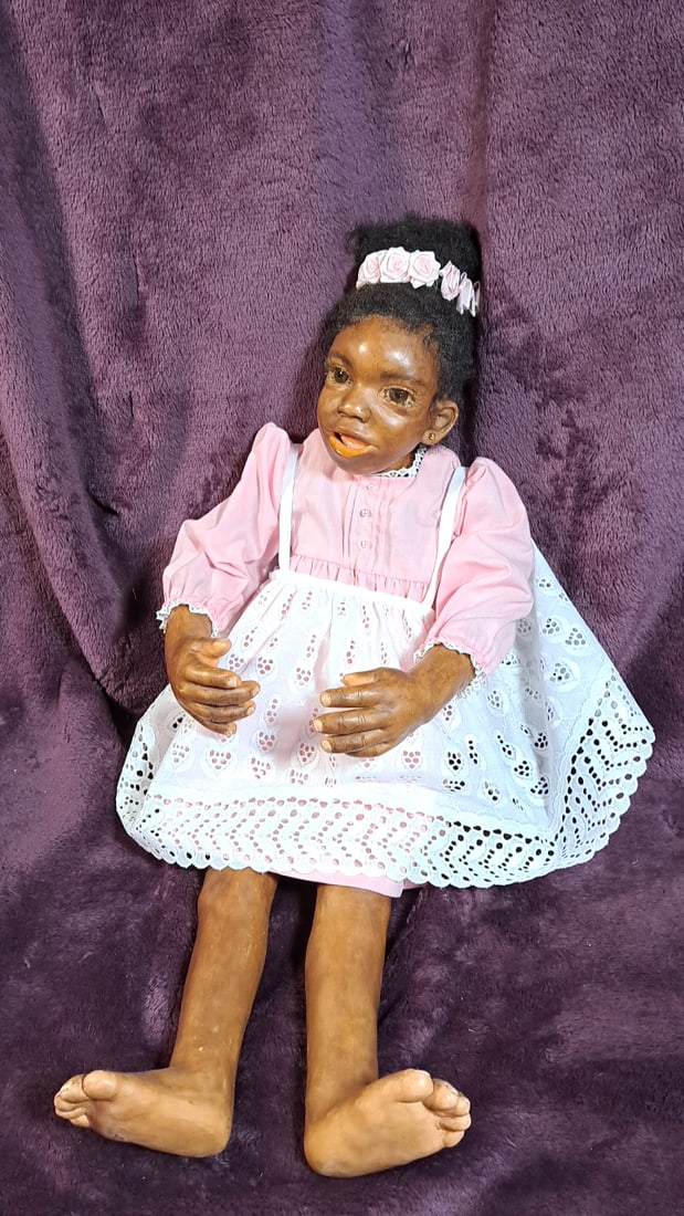 Janese Tordon Doll: Please read descriptions and examine pictures carefully. Take into account shipping when bidding. 20x15x15 15lbs Height: 15 Width: 15 Low Estimate: 50.00 High Estimate: 150.00